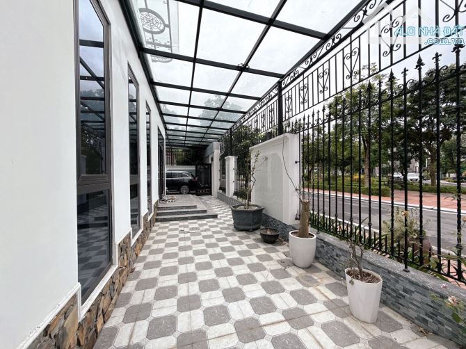 Bán biệt thự KĐT Đặng Xá - 342m2 x 4 tầng - MT 19m - Khu vip - 1