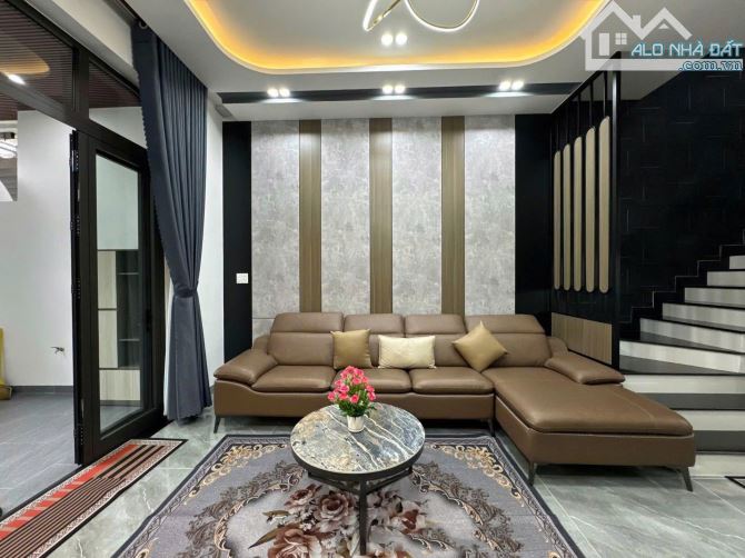 NHÀ PHỐ MỚI XÂY - TẶNG FULL NỘI THẤT - 2ty7 hẻm 8m - 1