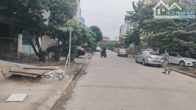 CẦN BÁN LÔ ĐẤT DCDV DO NHA PHƯƠNG LIỄU QV ..BN - 1