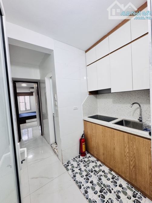 Siêu phẩm. Tập thể. 60m. 2pn2vs. 3,55 tỷ. Full nội thất. Ôtô đỗ tầng 1. Mai Dịch.Siêu Hiếm - 1