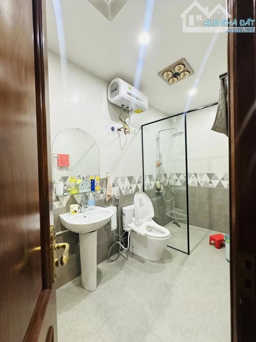 Ms Linh-Bán nhà 5 tầng đã hoàn thiện có thang máy tại Hoàng Huy Riverside Hồng Bàng - 1