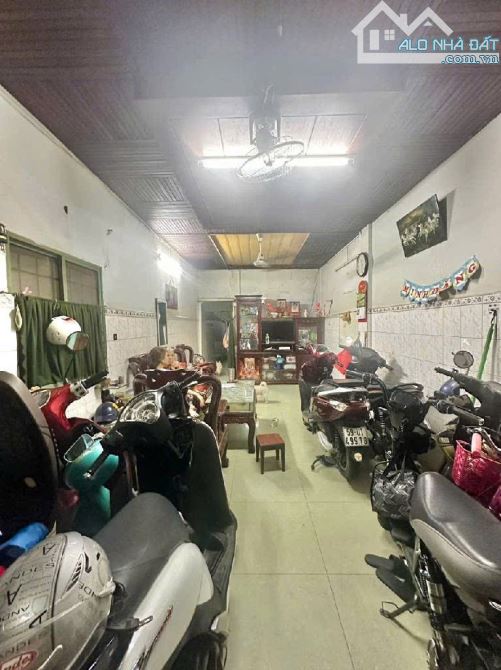 BÁN NHÀ QUẬN 10 HẺM  NGÔ GIA TỰ  2 TẦNG 56M2 CHỈ 7.2 TỶ - 1