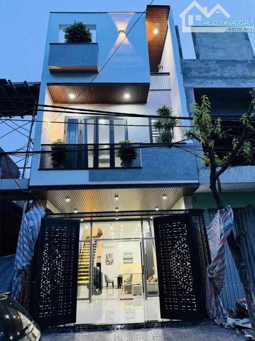 Nhà mới MT Nguyễn Chích - 3T 3PN đủ NT, ngay ngã giao Lý Thái Tông - 1