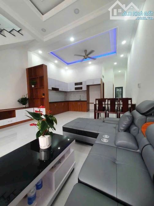 BÁN NHÀ HẺM 322 HUỲNH VĂN LŨY PHÚ LỢI. DT  5×20M TC 60M. GIÁ 4.2TỶ - 1