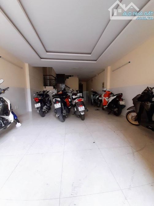 Bán Building MT Đường Nguyễn Thanh Tuyền, P.2, Tân Bình, DT 4.6 x 27m, 6 Tầng, Chỉ 22 Tỷ - 1