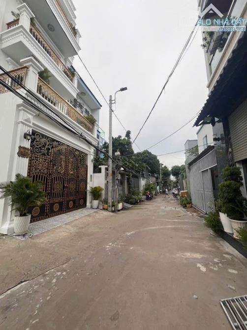 Bán lô đất đẹp 108m2,hẻm xe hơi ,Nhà Bè .Giá 5.6 tỷ. - 1