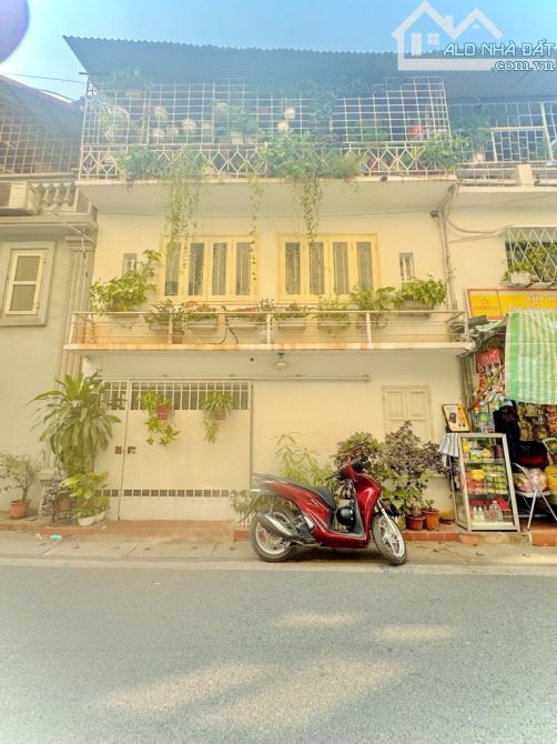 Biệt thự cổ Phố Đặng Tất -lõi Ba Đình - 50M - Ô tô thông Quán Thánh- Phan Đình Phùng - 1