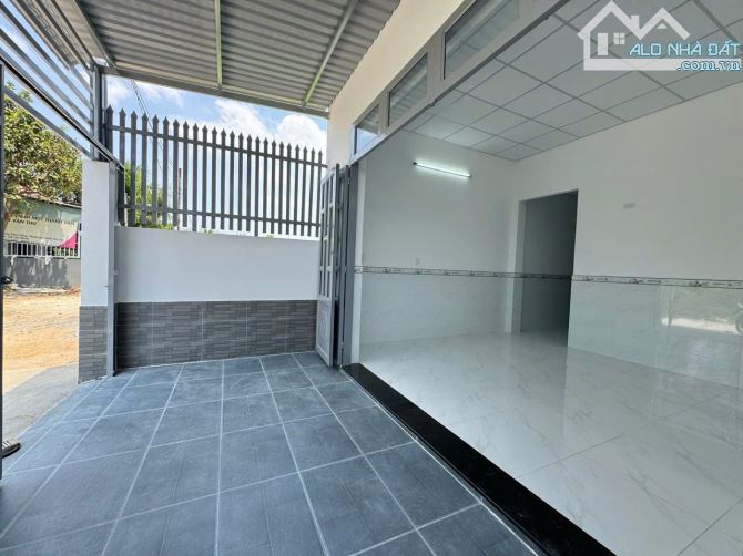 SIÊU PHẨM ! Bán gấp căn nhà ở Đ. Lê Thị Sắc , Tân Phú Trung 116,6m2 SHR giá 910tr - 1