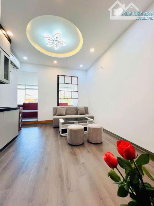 Tập thể 8.3 nhà D1 diện tích 50m 2 ngủ riêng biệt , tặng nội thất - 1