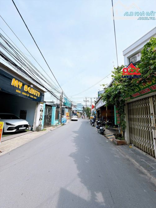 Bán nhà vườn vị trí 2 đường Bùi Trọng Nghĩa kp3 trảng dài - biên hoà . Diện tích 305m2 - 1