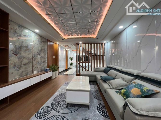 Nhà bán: đường trường chinh, Q Tân bình, DTSD 68m2, 5 tầng, giá bán 7,8tỷ - 1
