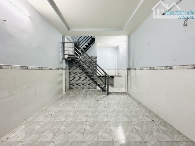 🌟 MẶT TIỀN KINH DOANH – ĐƯỜNG 10M CÓ VỈA HÈ – KHUÔNG VIỆT 🌟 📍 4 x 8.5m – 2 tầng - 1