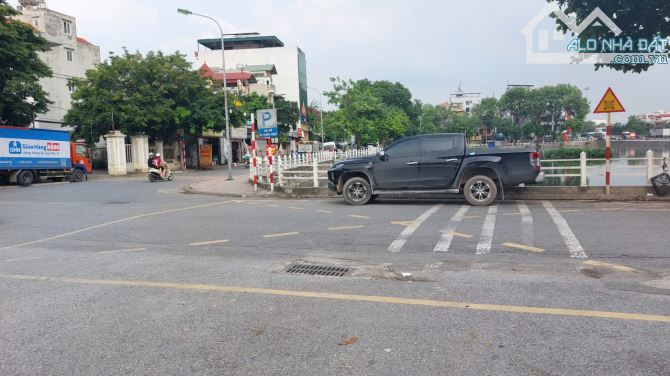 Nhà đẹp phố Nguyễn Văn Linh, 30m2- 6 tầng-nhỉnh 6 tỷ, gần, hàng xóm Nguyễn Lam - 1
