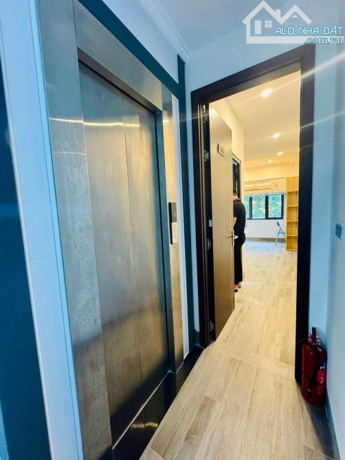 18.9 TỶ - 59M2x6T - NGUYỄN TRÃI THANH XUÂN - CCMN 10 PHÒNG - THANG MÁY - DÒNG TIỀN 75TR - 1
