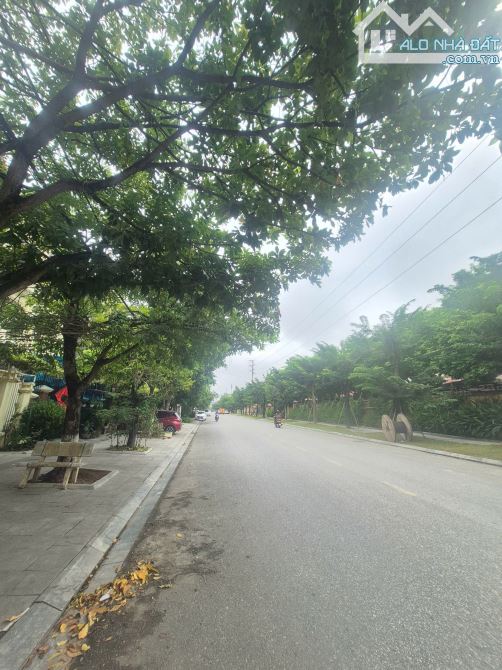 Bán Biệt Thự Hai Bà Trưng . Suối Hoa . dt 128m . mt 9m  . giá 26 tỷ 5 - 1