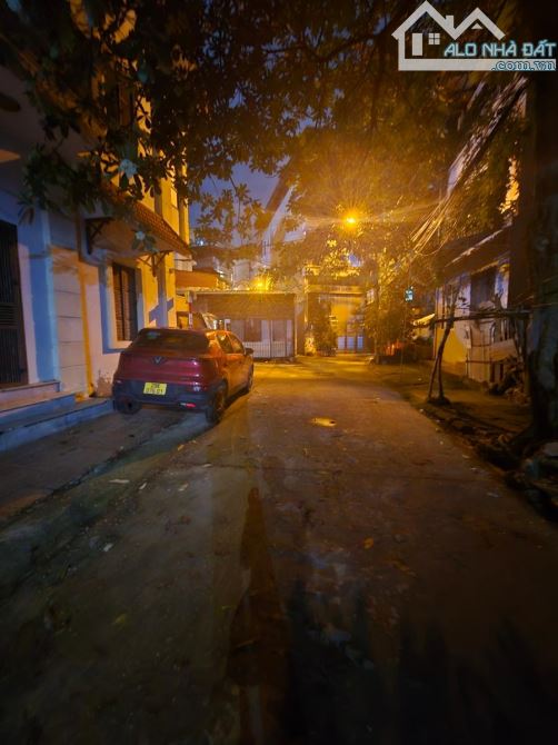 BÁN NHÀ THẠCH BÀN LONG BIÊN 32M 5T MT 3,2M GIÁ 5,6 TỶ - 1