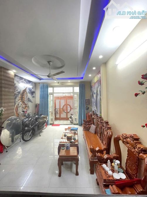 NHÀ 4 tầng Đường Hà Huy Giáp / P. Thạnh Lộc, Quận.12 dt 70 (4,2mx17m) Hẻm 8m 💵6,7tỷ - 1