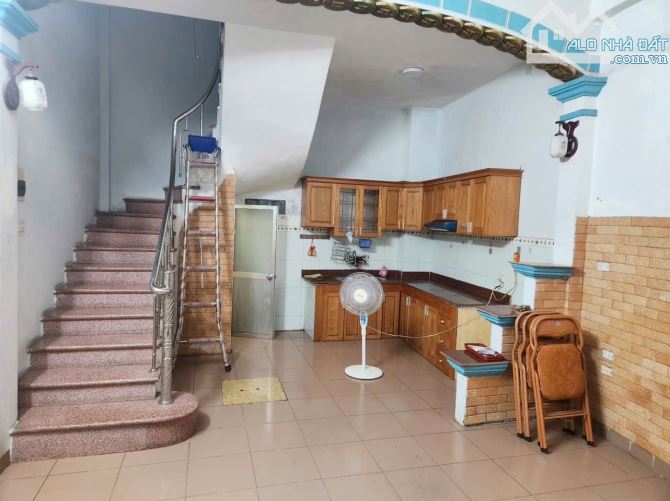 Ngõ 3m nhà đẹp 2 thoáng tràn ngập ánh sáng, gần phố Trương Định 33m2 giá 7.5 tỷ - 1