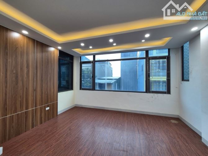 NHỈNH 20 TỶ – PHÂN LÔ DỊCH VỤ TÂY NAM LINH ĐÀM – VỈA HÈ TO – Ở HAY KINH DOANH ĐỀU ĐỈNH - 1