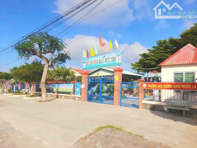 Hàng ngộp, nhà vườn 1300m2 đất đường ô tô cực đẹp, 1.2 tỷ - 1