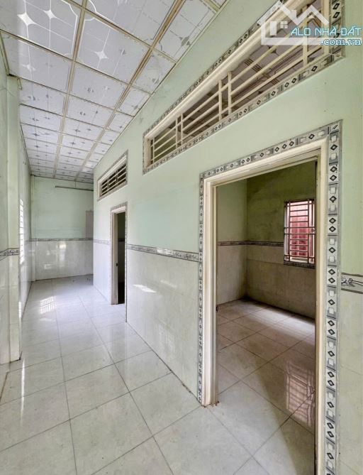 Kẹt tiền cần bán căn nhà cấp 4 diện tích 132,8m2 ở Tân Phú Trung, củ chi, sổ hồng riêng - 1