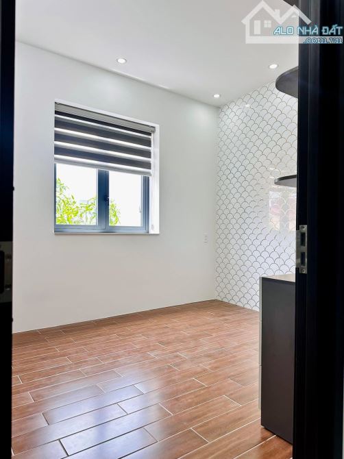 Nhà Trệt Lầu Hẻm 27 Hồ Trung Thành thông ra hẻm 71 Lê Hồng Phong - 1