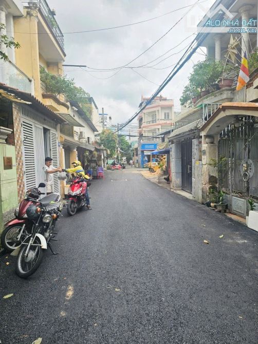 Bán nhà hẻm xe tải thông Nguyễn Văn Khối (4x17.5m) - Nhà mới 3 tầng thuận tiện ở và kdoanh - 1
