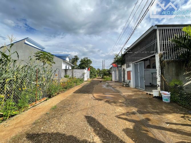 ĐẤT ĐẸP HẺM 442 YMOAL RẼ PHẢI GẦN MỌI TIỆN ÍCH - Loctran - 1