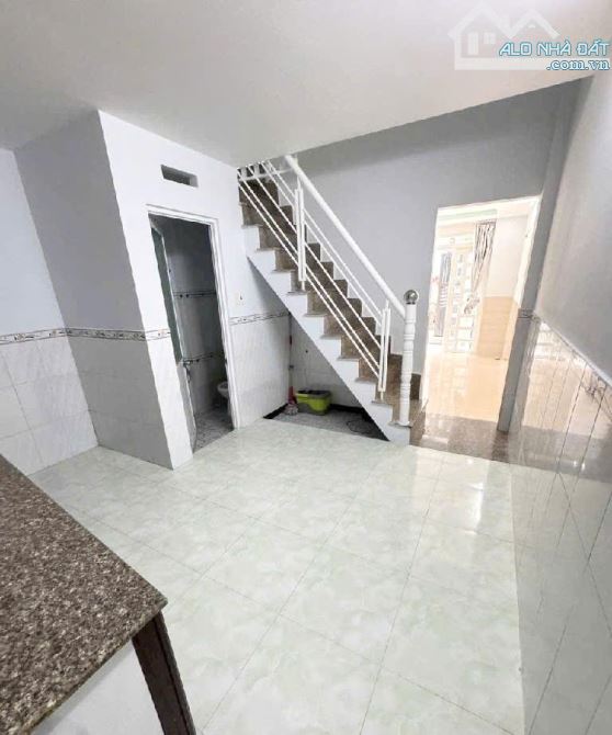 BÀ HOM, 4M X10M, 2 TẦNG ĐÚC, HXH TỚI NHÀ, HẼM THÔNG, GIÁP Q5,Q6,Q11, GẦN AEON, CHỈ 4.X TỶ - 1