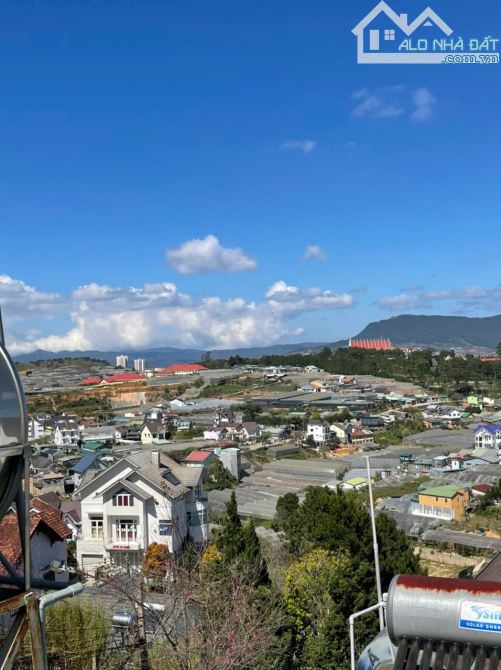 🌄 Siêu Phẩm Nhà Phố Trung Tâm Đà Lạt – Toạ Lạc Trên Đỉnh Đồi, View Vĩnh Viễn, Sổ Riêng, T - 1