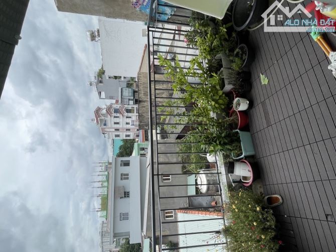 Nhà 3 tầng 3 phòng ngủ giá 4 tỷ 3 đường Lê Đức Thọ Phường 13 Gò Vấp hẻm 4m thông SHR - 1