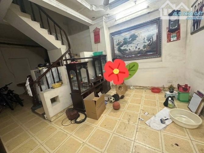 Bán nhà Nam Từ Liêm 42m2 , lô góc , 5 tầng , gần chợ , giá 7.x tỷ - 1