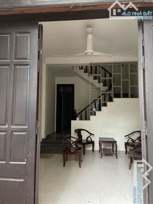 Bán nhà Ngọc Thuỵ, Long Biên 60 mét X 4 tầng, ngõ thông ô tô, dân xây, 6 tỷ hơn - 1