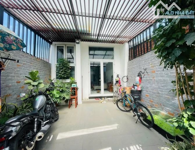 BÁN NHÀ 2 MÊ – DT 105M² – KIỆT ÔTÔ TRÁNH NHAU – TÔN ĐẢN, HÒA AN, CẨM LỆ – CHỈ 4.58 TỶ - 1