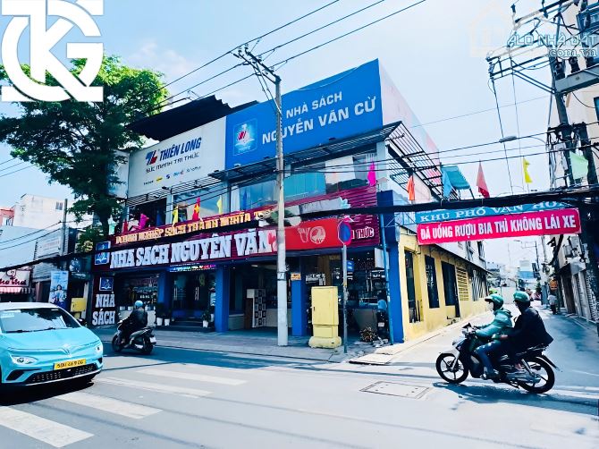 Cho Thuê Nhà GÓC 2MT: 443 Âu Cơ - Quận Tân Phú - 17x30m, 2 tầng - 1