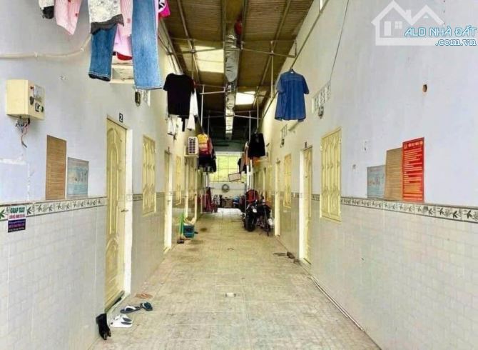BĐS có dòng tiền sẳn nè A/C ơii, dãy trọ 2 kitot, 8 phòng trọ ngay tại Trảng Bàng-TN. DT 3 - 1