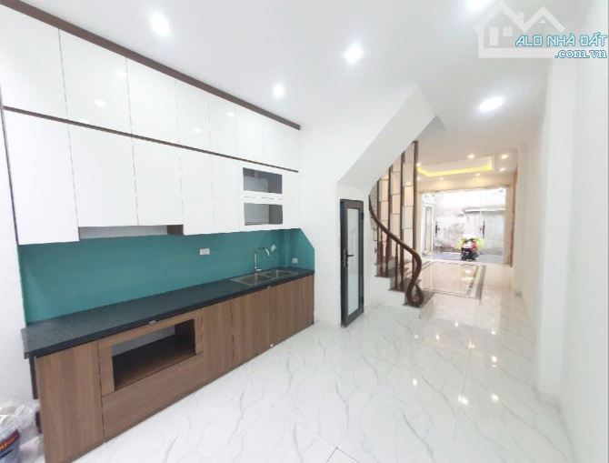nhà bán Tam Trinh, Q. Hoàng Mai, 38m xây mới 5 tầng - 6PN, hơn 7 tỷ, 2 thoáng vĩnh viễn - 1