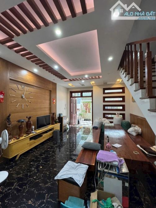 BÁN CĂN NHÀ ĐẸP 3 TẦNG, KĐT PHƯỚC LONG A, 96,9M2 CÓ SỔ HỒNG, GIÁ 7,8 TỶ. CN26.9 - 1
