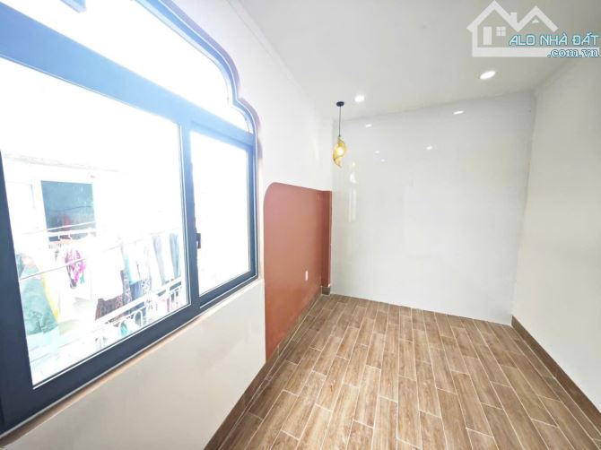 Bán nhà 1 trệt 1 lầu góc 2 mặt tiền gần Chợ Biên Hòa, 38m2, giá 1 tỷ 990. - 1