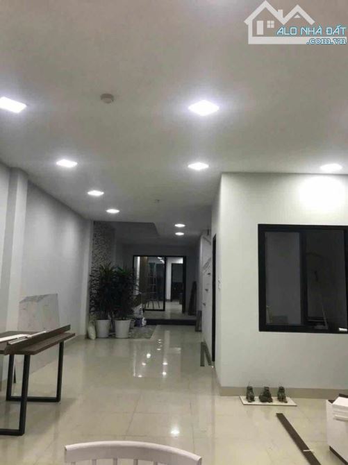 Bán toà Apartment cao cấp Tô Ngọc Vân - 20m ra Hồ Tây - Các phòng luôn kín - 1