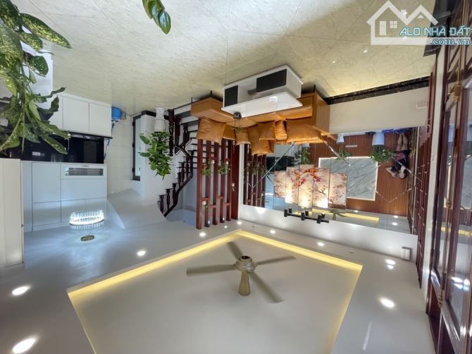 CHỈ 6.xx tỷ - 5 TẦNG - DÂN XÂY - XEM LÀ MÊ 👉 HIẾM - #VIỆTHƯNG - Full công năng👉 3 phòng - 5