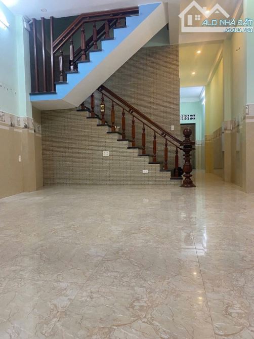 Cho thuê nhà nguyên căn 2 tầng- kiệt ô tô 30 Ngự Bình- An Cựu- Tp Huế - 1