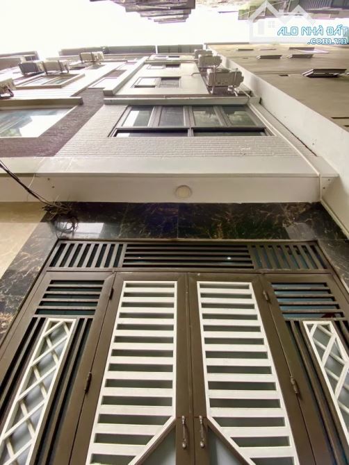 CCMN PHỐ QUAN HOA - GẦN CÁC TRƯỜNG ĐẠI HỌC , 9 KHÉP KÍN, FULL NỘI THẤT.  9.8 TỶ - 1