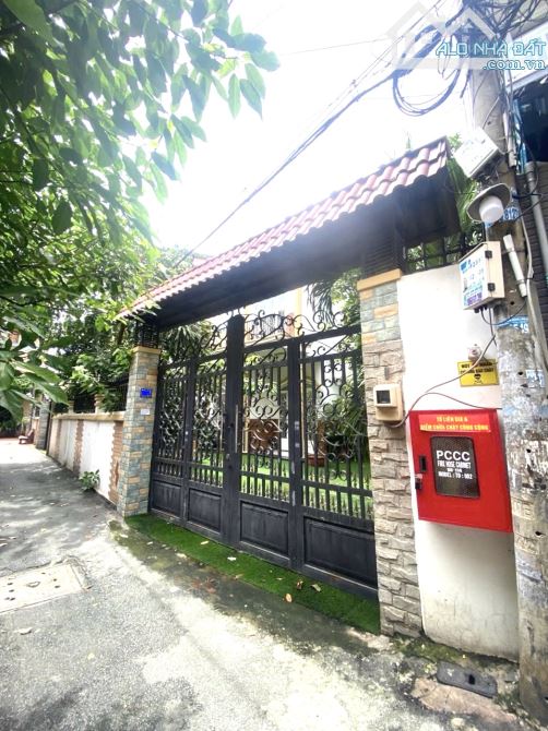 CẠNH TRƯỜNG MẦM NON TUỔI XANH_GẦN GIÁO XỨ CHÍ HOÀ_BIỆT THỰ SÂN VƯỜN_325M2_CÔNG NHẬN ĐỦ - 1