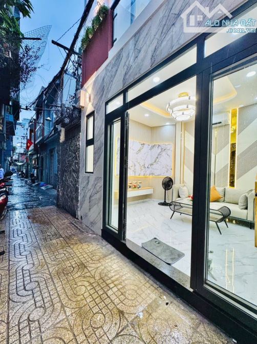 🟢 NGUYỄN VĂN LẠC-CHỢ THI NGHÈ-GIÁP Q1-Q2-HXH🚘/30M-DTSD:48M2 -(8M❌4M)-2PHÒNG NGỦ-CHỈ :4 T - 1