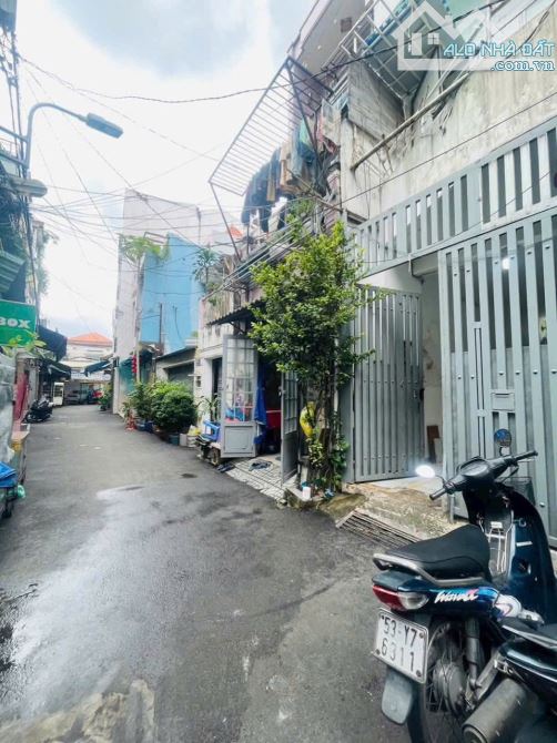 CHỈ: 9,25 TỶ - CN :81m2 - 5 TẦNG - 13 PHÒNG - HẺM XE HƠI - NGUYỄN VĂN NGHI - P7 - GÒ VẤP - 1