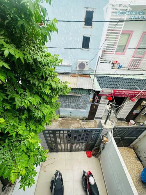 Bán gấp nhà 3 tầng,72m2 sát bên chợ Xóm Mới,P.16,Gò Vấp:nhỉnh 5 tỷ - 1