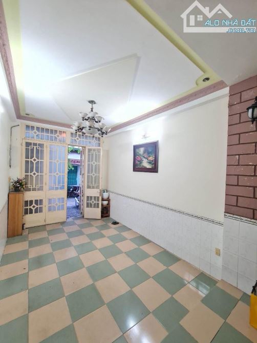 BÁN NHÀ ĐƯỜNG HOÀNG SA P5 QUẬN TÂN BÌNH, DT 47m2- NHÀ 4 TẦNG BTCT ĐẸP Ở LUÔN. GIÁ 9,4 tỷ - 1