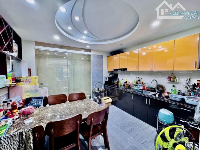 Bán nhà Kim Giang 62m2 nhà dòng tiền đang cho thuê oto qua nhà 10.5 tỷ - 1
