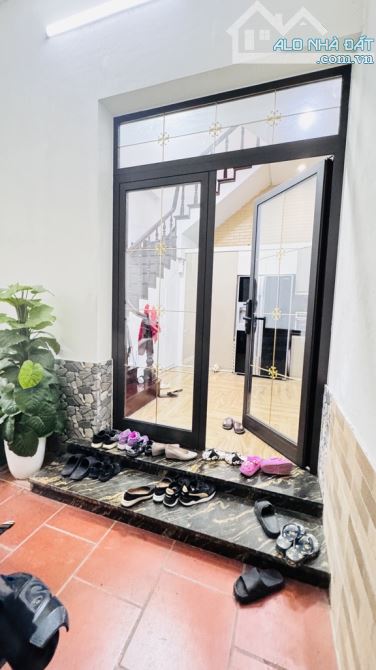 🌟 Đẳng cấp sống giữa lòng Ba Đình – cạnh hồ Trúc Bạch, giá chỉ 34.8 tỷ - 1